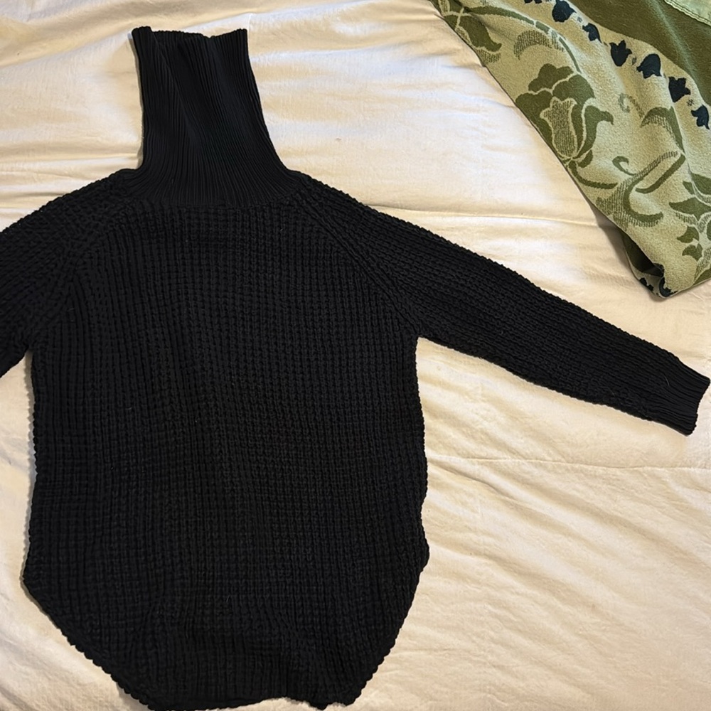 Women’s Black Knitted Oversized Sweater